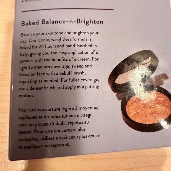 Laura Geller Baked Balance-n-Brighten Color Correcting Foundation - Picture 2 of 12